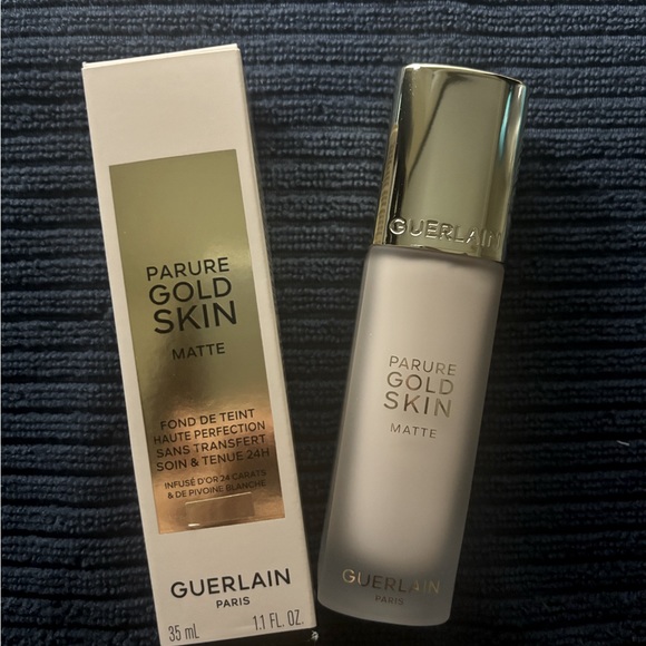 Guerlain Parure Gold Padiant Matte Skin Perfecting Longwear Foundation 00C Cool - Picture 1 of 2
